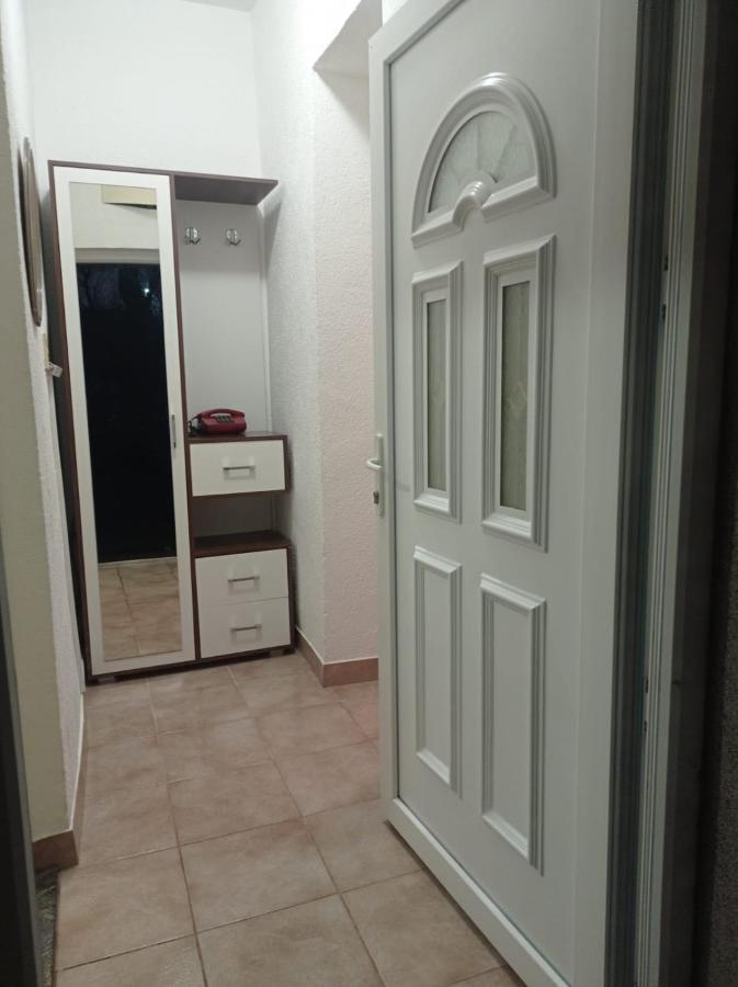 Апартаменти Apartman Lili Лівно Екстер'єр фото