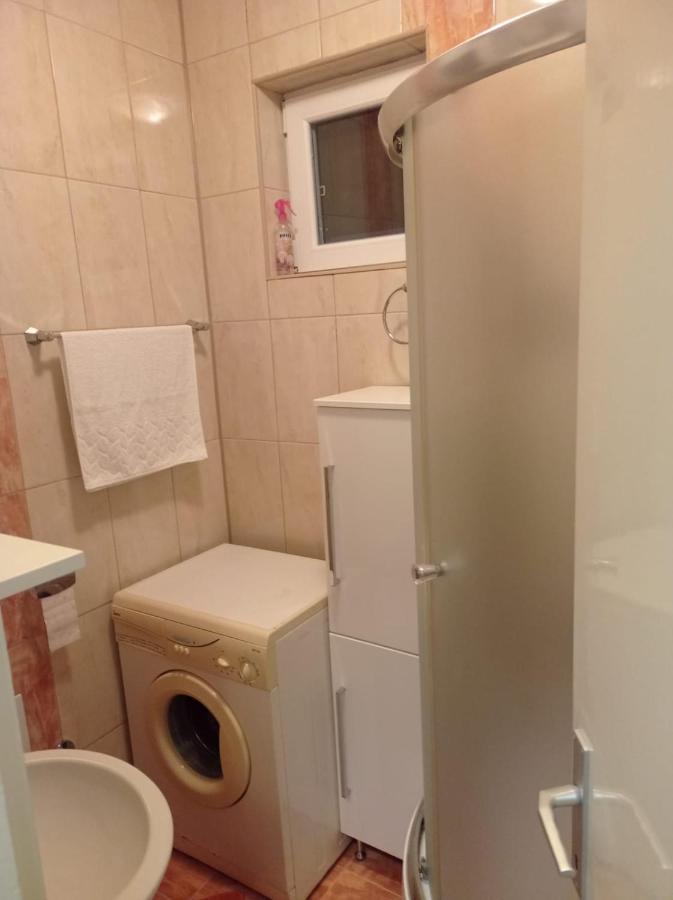 Апартаменти Apartman Lili Лівно Екстер'єр фото