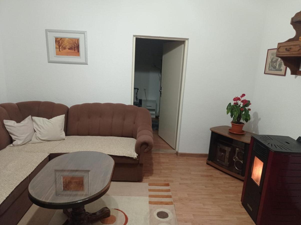 Апартаменти Apartman Lili Лівно Екстер'єр фото