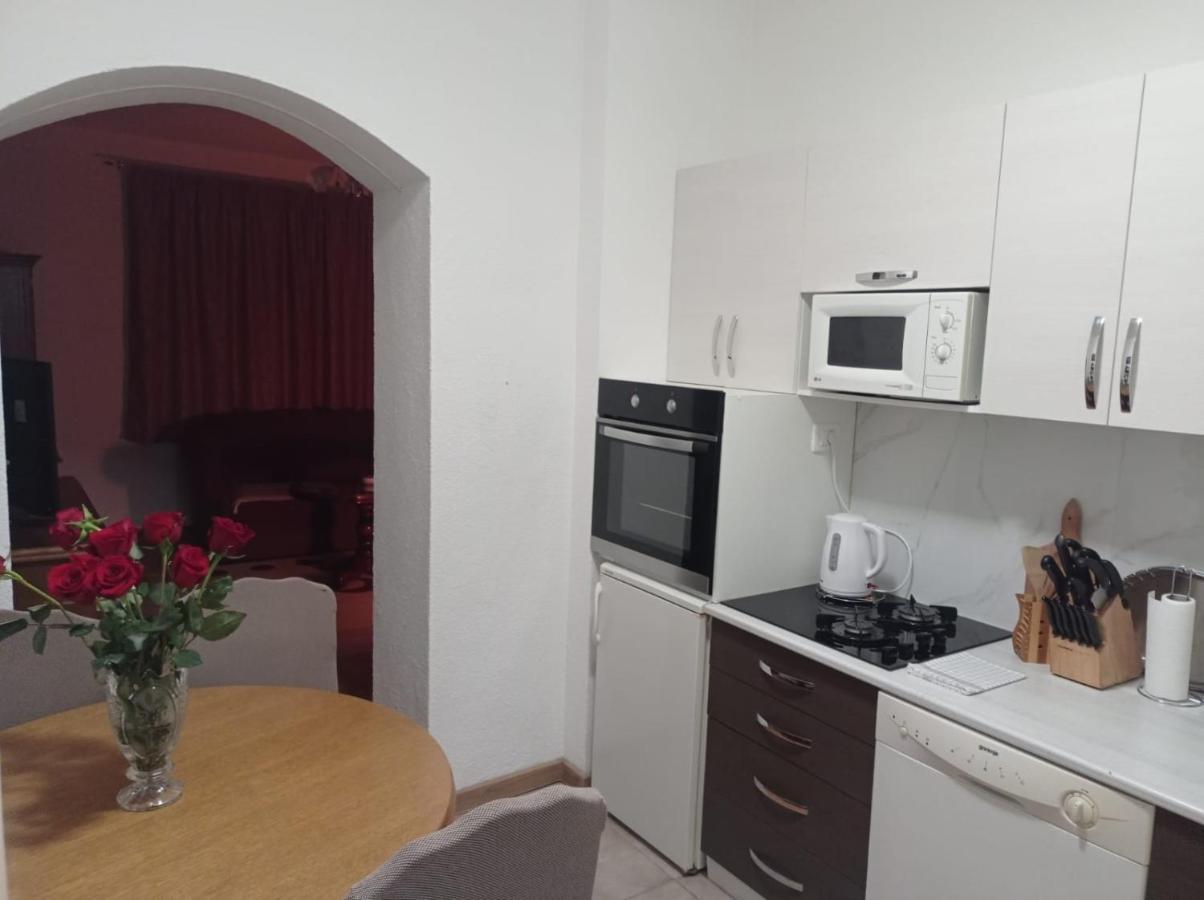 Апартаменти Apartman Lili Лівно Екстер'єр фото